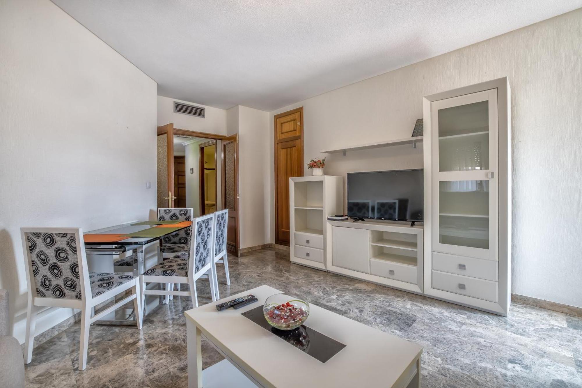 R & T Cordoba Center Apartamentos - Parking エクステリア 写真