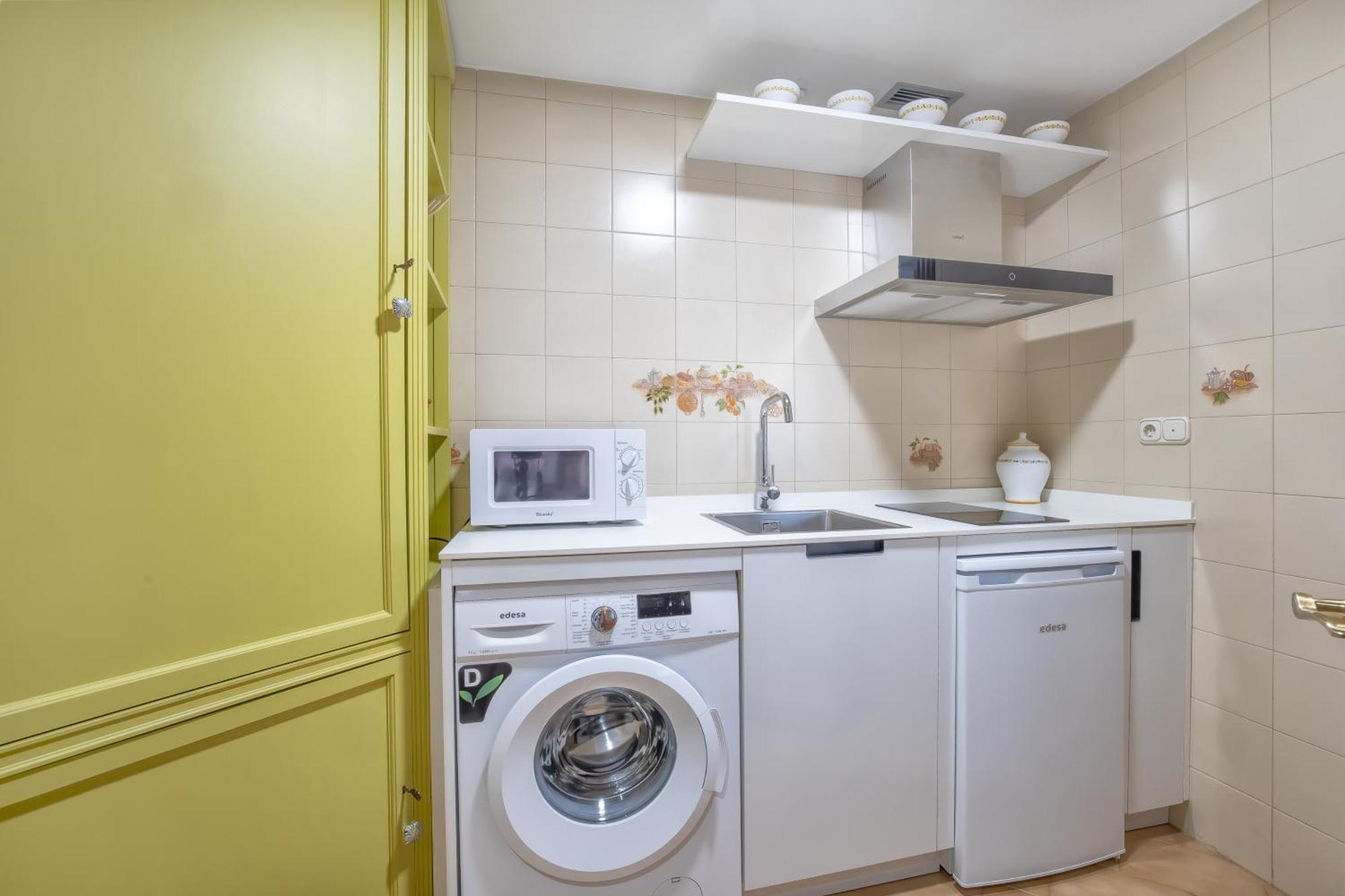 R & T Cordoba Center Apartamentos - Parking エクステリア 写真