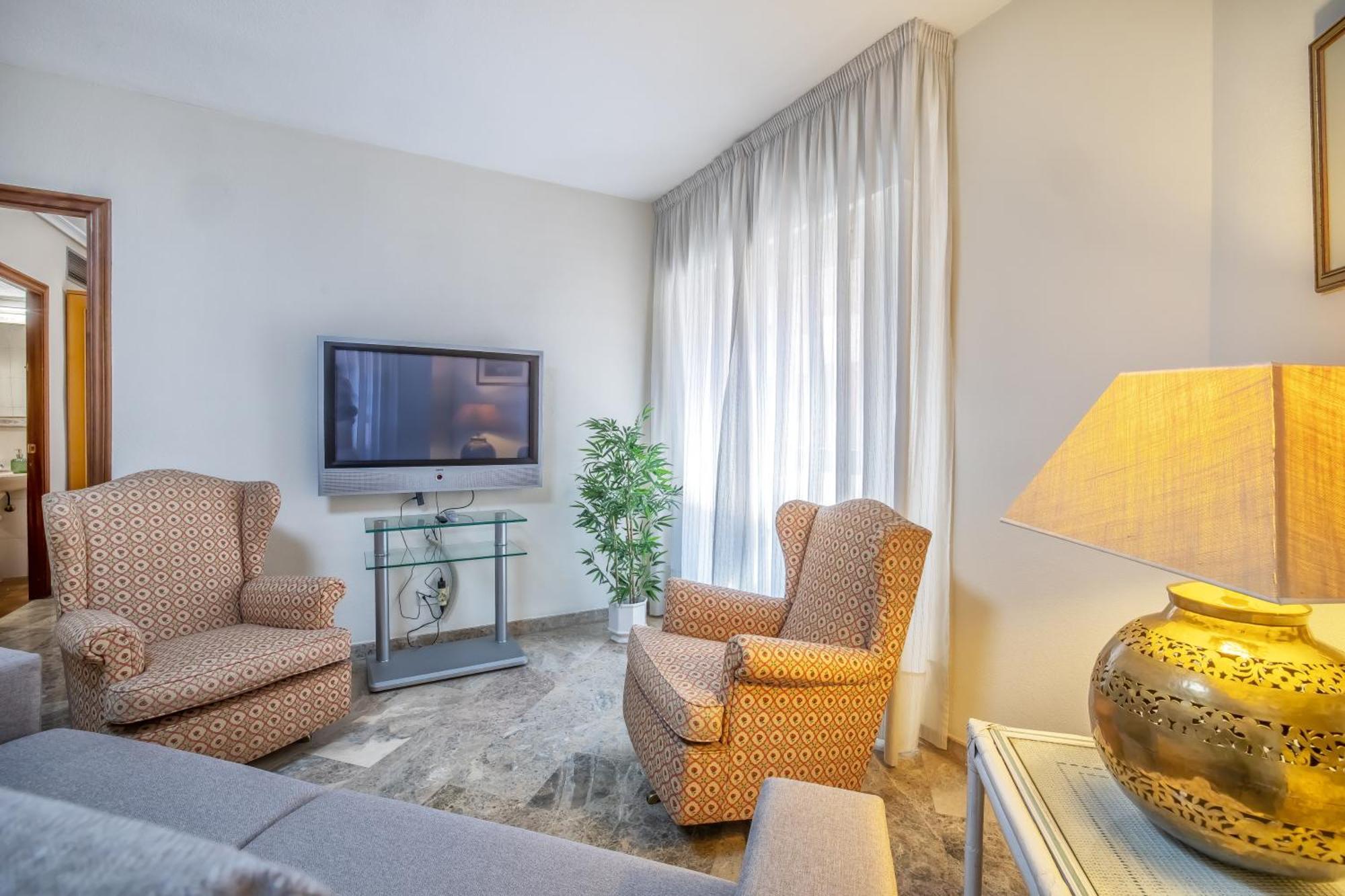 R & T Cordoba Center Apartamentos - Parking エクステリア 写真